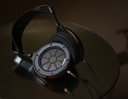 HIFIMAN HE-560 Planar Magnetic Drivers