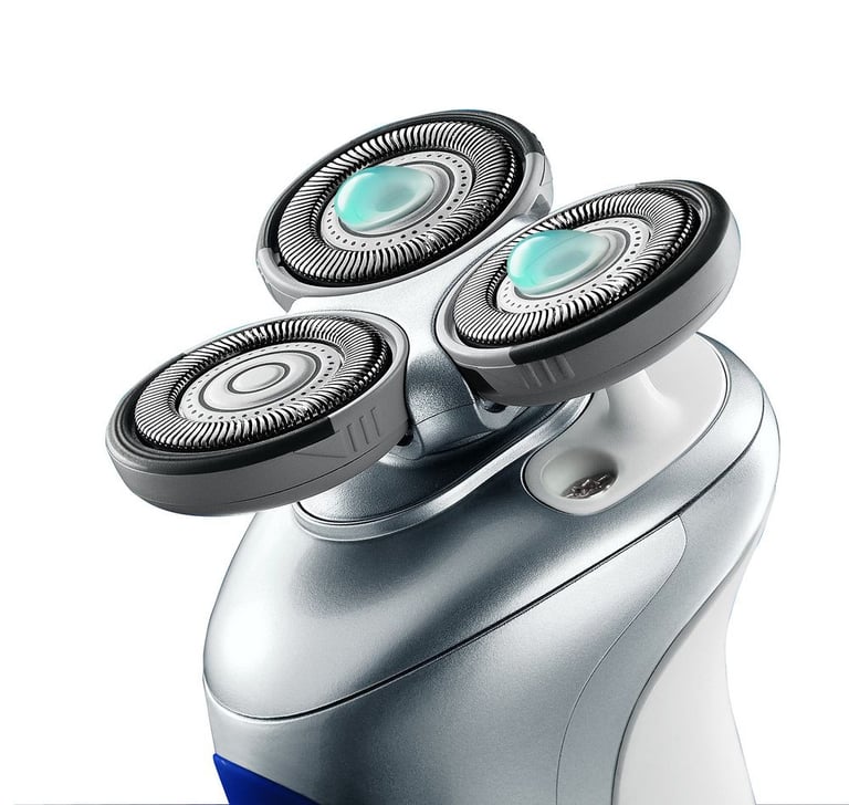 Philips Norelco HS8420/40 Nivea for Men Wet/Dry Shaver/Razer Image 2