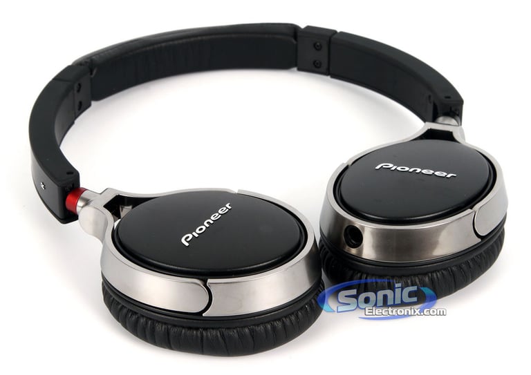 Pioneer SE-MJ591 (SEMJ591) Audiophile On-Ear Headphones Image 4