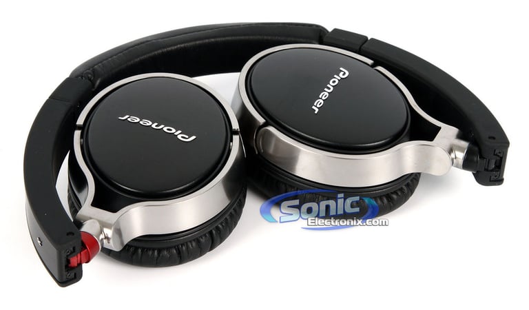 Pioneer SE-MJ591 (SEMJ591) Audiophile On-Ear Headphones Image 6