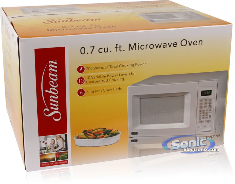 Sunbeam SGN30701 700-Watt Turntable Microwave Oven Image 4