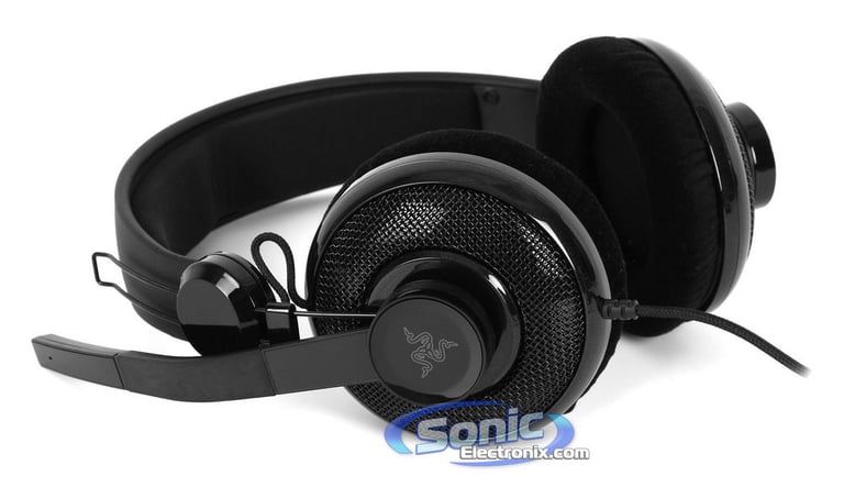 Razer Carcharias (PC) Expert Gaming Headset Stereo Headphones - Black Image 3