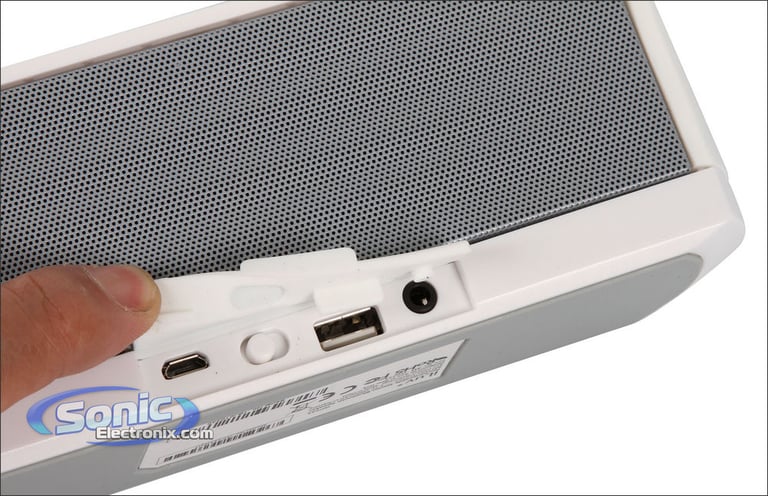 iLuv iSP233PWHT (White) Image 3