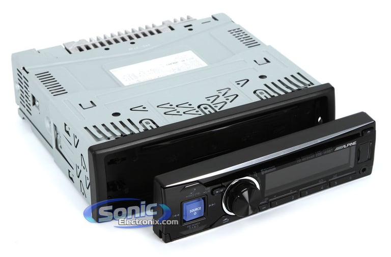Alpine CDE-143BT (Open Box, Complete) Image 3