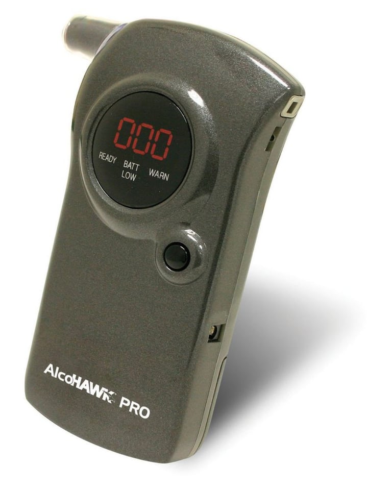 AlcoHawk Q3I-11000 PRO Breathalyzer Image 1