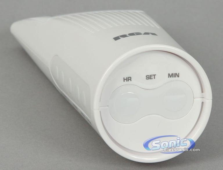 RCA BRC10TRAY Bathroom AM/FM Clock Radio (White) Image 5