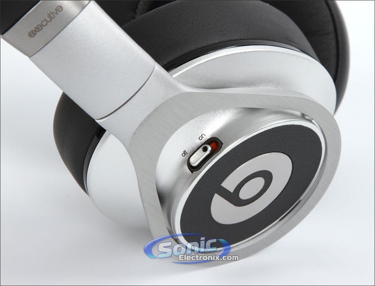 Beats By Dr. Dre Executive  - Silver Image 10