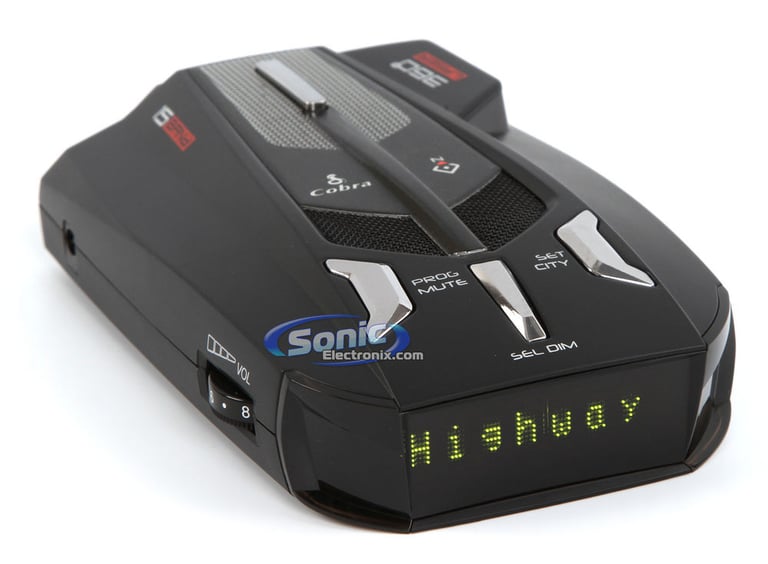 Cobra XRS 9770 Image 1