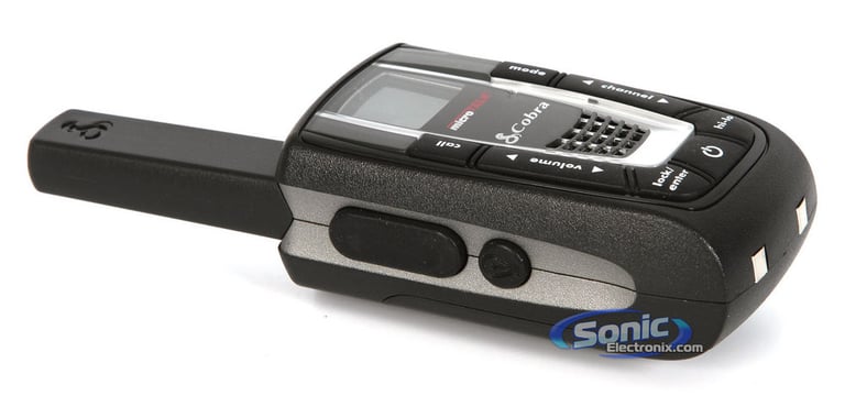Cobra CXR725 2-Way Radio 2-Pack Image 3