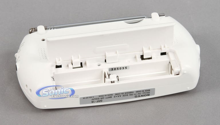 Sony SRF-18 (SRF18) Portable AM/FM Radio Speaker System - White Image 6