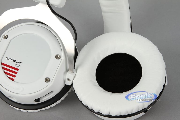 Beyerdynamic Custom One Pro - White Image 11