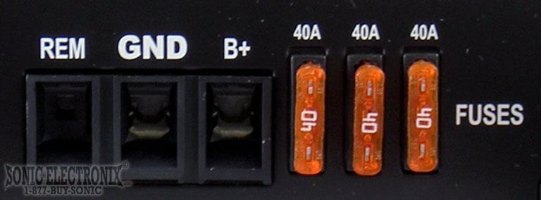 ** CLOSEOUT ** Rockford Fosgate P8002 Image 4
