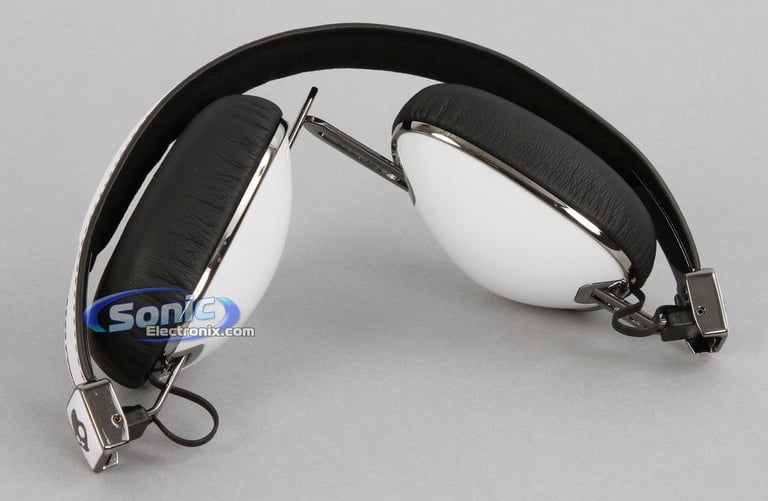 Skullcandy Navigator - White S5AVDM-074 Image 6
