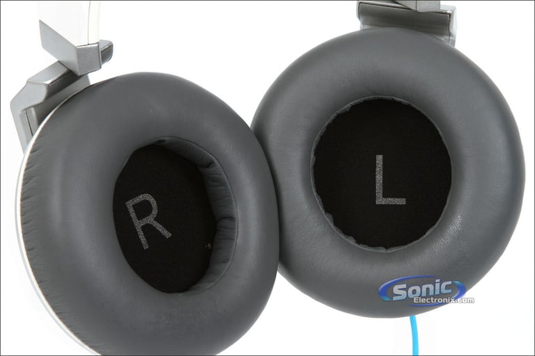 AKG K551 (K 551 WHT) Reference-Class Closed Back Headphones - White (Open Box) Image 16