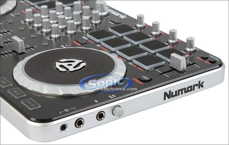 Numark MixTrack Quad R/B Image 4