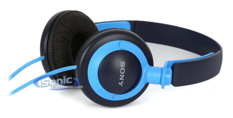 Sony NWZ-B173F MP3 Player + MDR-XB200 Headphones - Blue Image 4