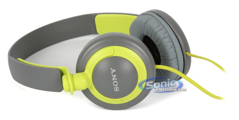 Sony NWZ-B173F MP3 Player + MDR-XB200 Headphones - Green Image 3