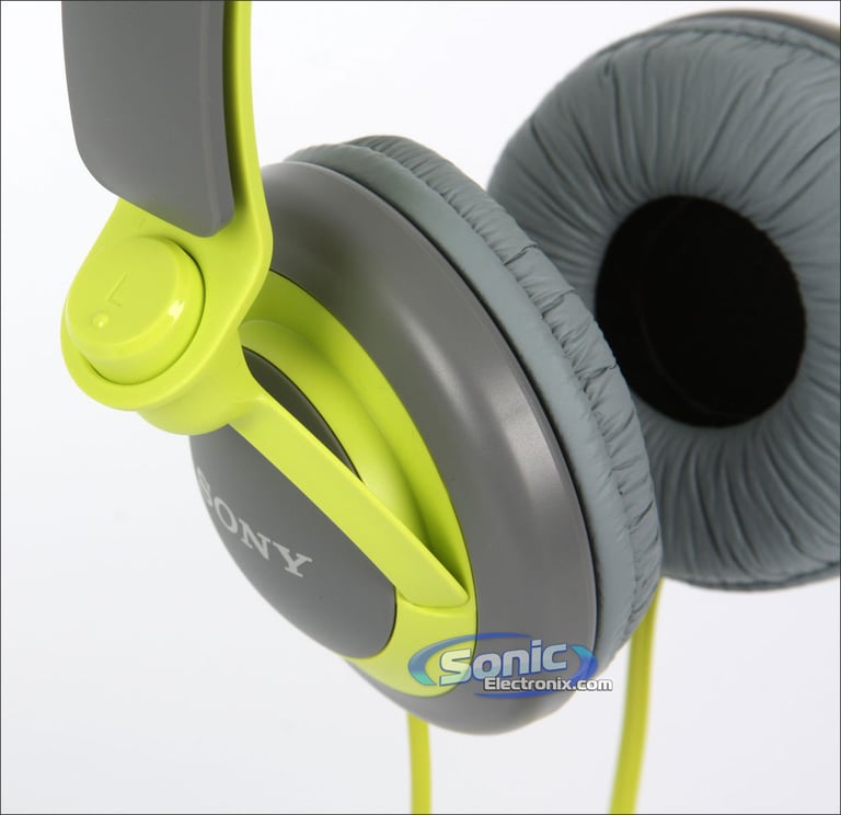 Sony NWZ-B173F MP3 Player + MDR-XB200 Headphones - Green Image 9
