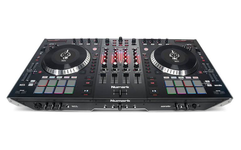 Numark NS7 II Image 2
