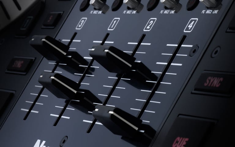 Numark NS7 II Image 13