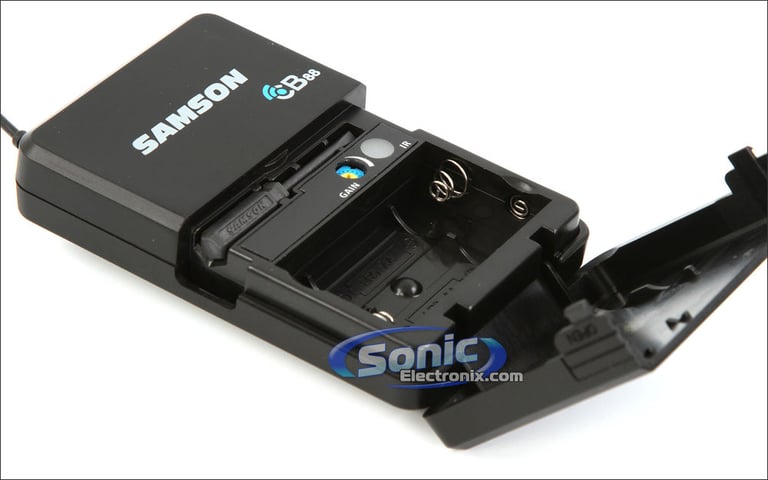 Numark MixTrack Pro II Controller and Samson Concert 88 Wireless Mic System Image 17