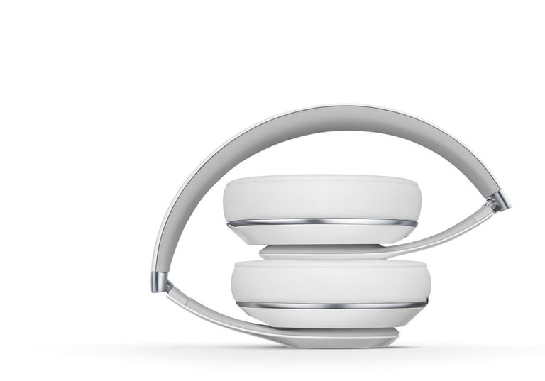 Beats Studio 2.0 - White + FREE $50 Gift card! Image 6