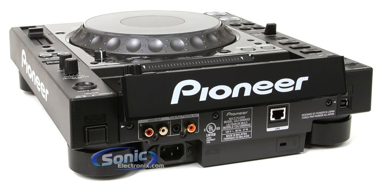 Pioneer CDJ-2000NXS Image 3
