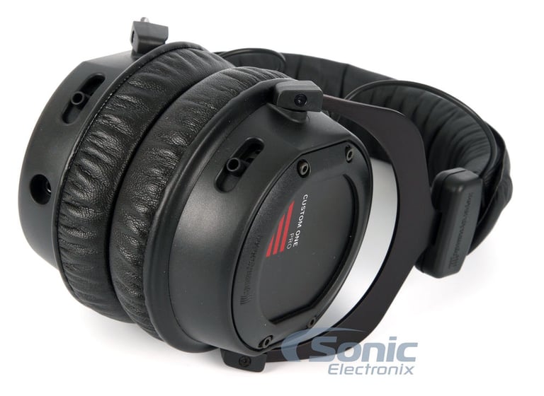Beyerdynamic Custom One Pro w/ FREE DTX102iE Image 5