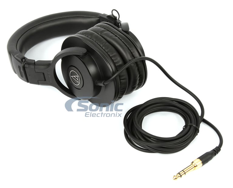 Audio Technica ATHM30X and Akai CE7200 Image 3