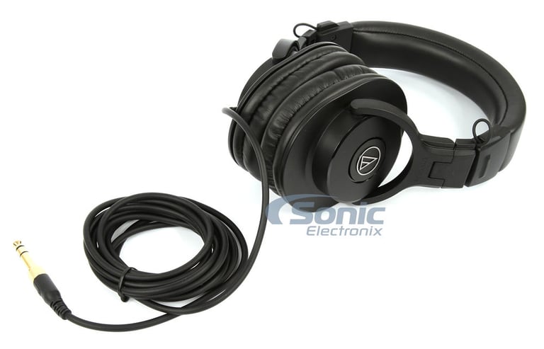 Audio Technica ATHM30X and Akai CE7200 Image 4