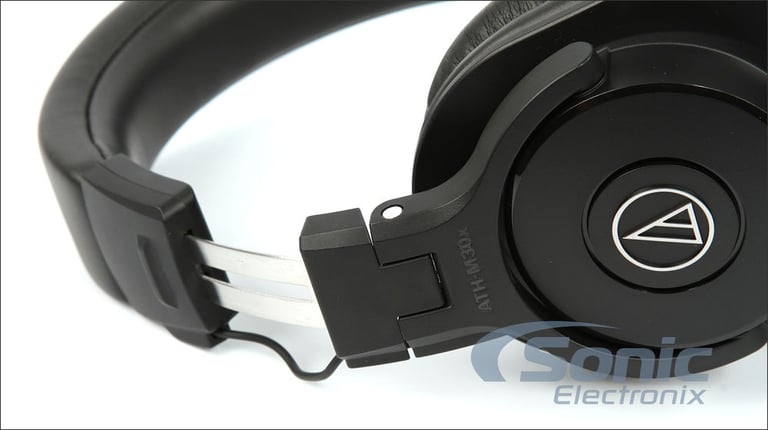 Audio Technica ATHM30X and Akai CE7200 Image 7