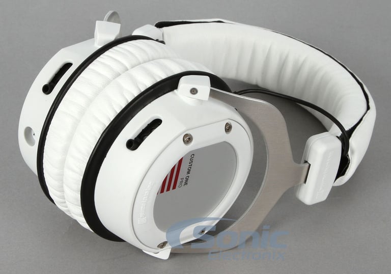 Beyerdynamic Custom One Pro Plus Headphones (White) Image 6