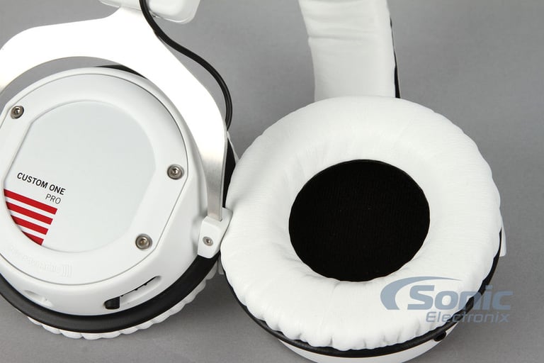 Beyerdynamic Custom One Pro Plus Headphones (White) Image 12