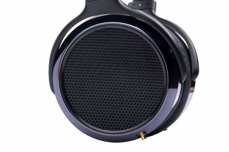 HIFIMAN HE-400i + EF-2A Amplifier Image 5