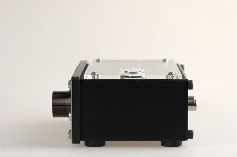 HIFIMAN HE-400i + EF-2A Amplifier Image 12