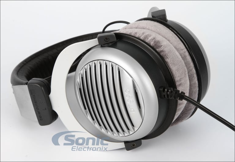 Beyerdynamic DT 990 Premium 32 Ohms + Sonic Electronix Bonus Pack 3 Image 4
