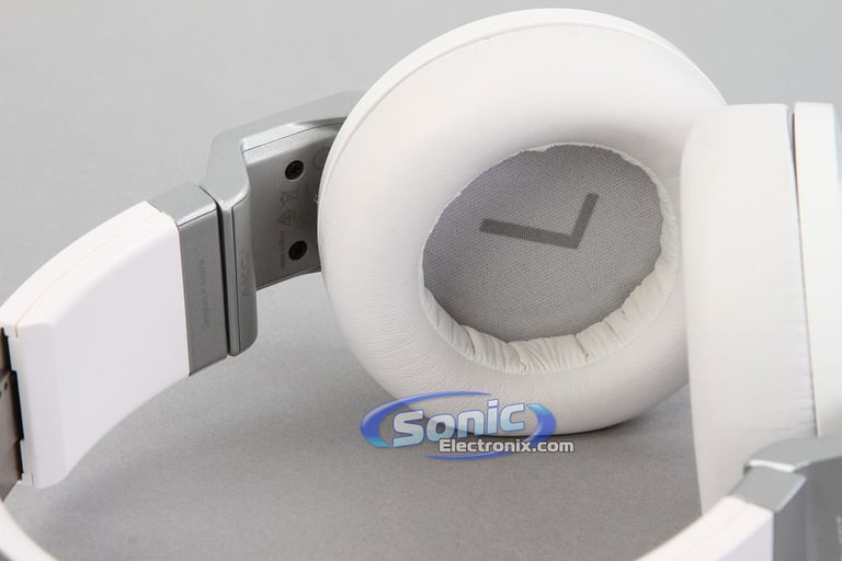 AKG K845 BT - White + Sonic Electronix Bonus Pack 3 Image 8