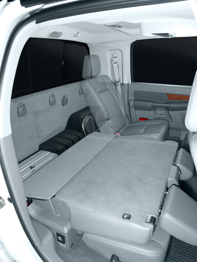 JL Audio Stealthbox&reg; SB-D-MGACAB/10W6v3 Image 2