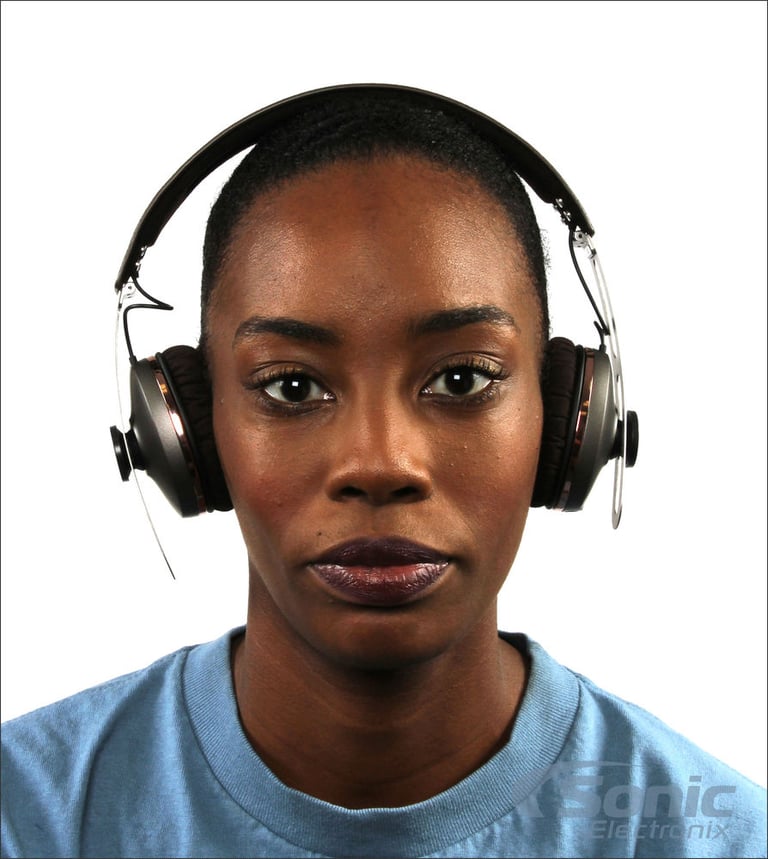 Sennheiser Momentum 2.0 On-Ear Headphones M2 OEI - Brown Image 14