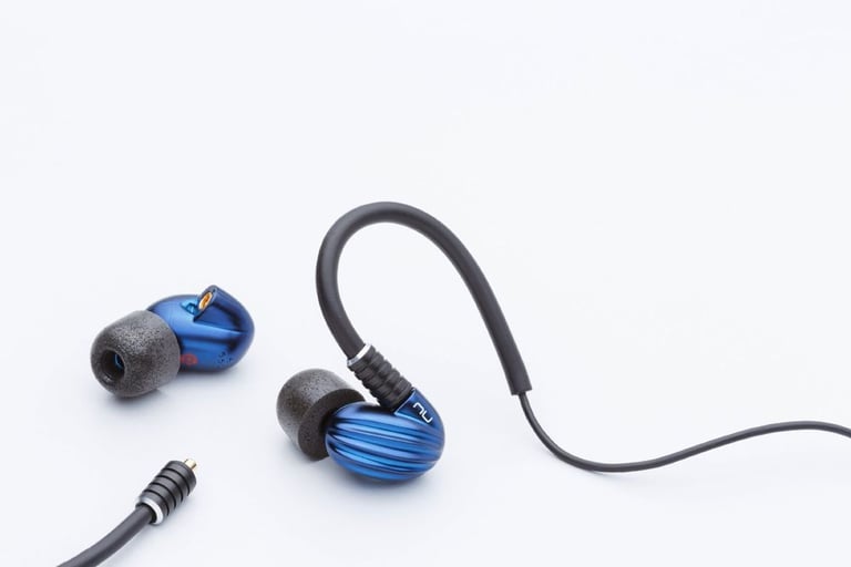 HIFIMAN HM901 + NuForce PRIMO8 Image 15