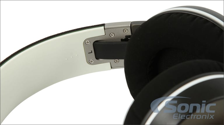 Sennheiser Urbanite XL (Olive) Over-Ear + Beyerdynamic MMX 102 iE (White/Silver) Image 8
