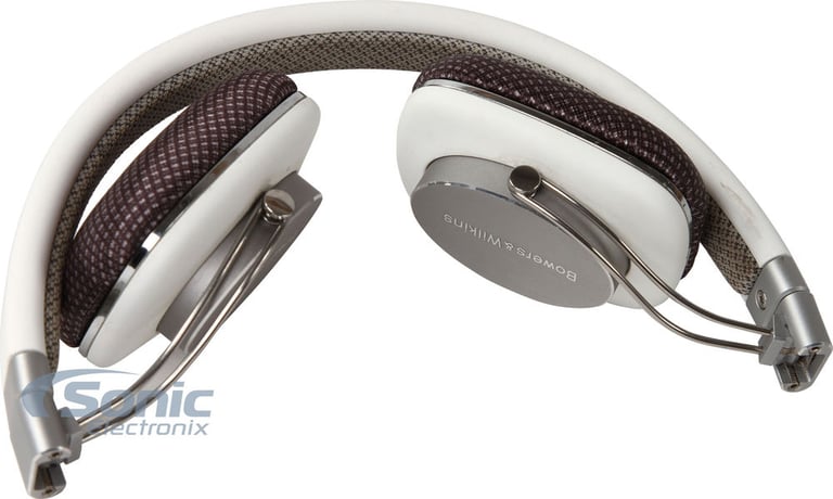 Bowers & Wilkins P3 White Refurbished Image 6
