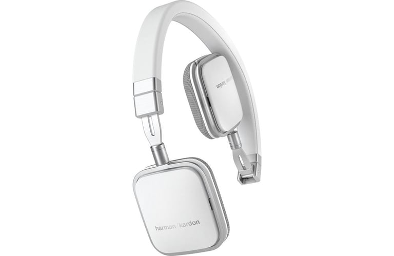 Harman Kardon SOHO-i (White) with Apple iPhone/Device 3-button cable Image 3
