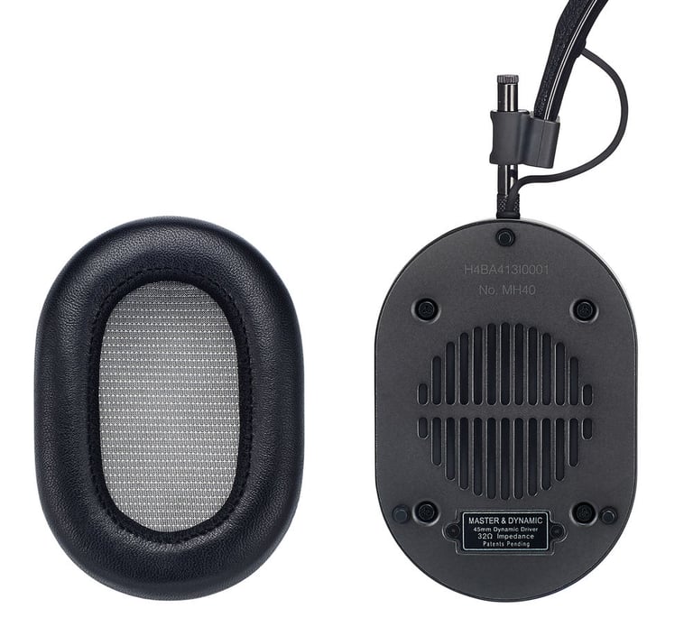 Master & Dynamic MH40 B1 (Black/Black) + NuForce Icon uDAC-3 (Black) Image 5