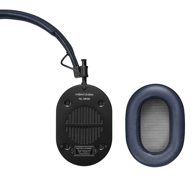 Master & Dynamic MH40 B4 + NuForce Icon uDAC-3 (Black) Image 5