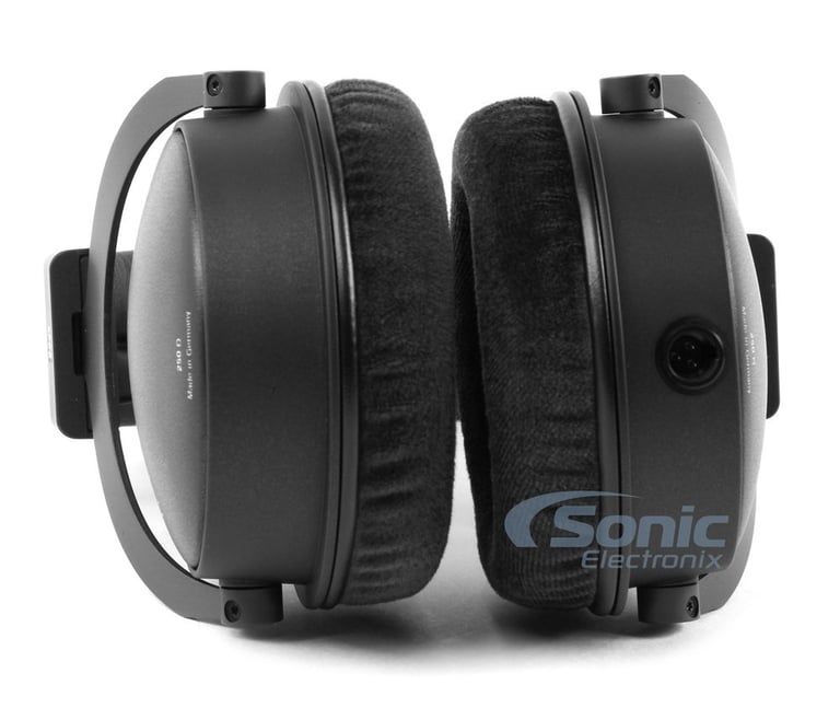 Beyerdynamic DT 1770 Pro + Sonic Electronix Bonus Pack 2 Image 6