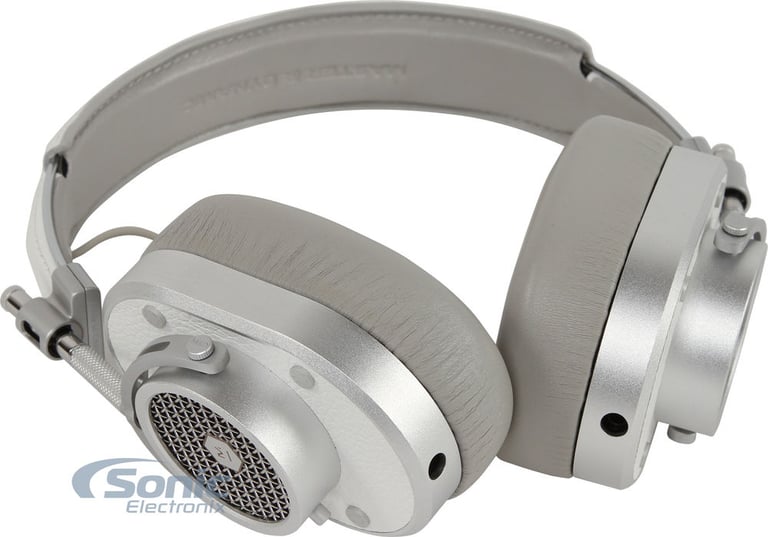 Master & Dynamic MW40 (White) Image 3