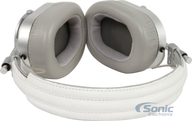 Master & Dynamic MW40 (White) Image 5