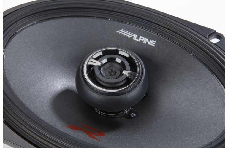 Alpine R-S68 Image 8