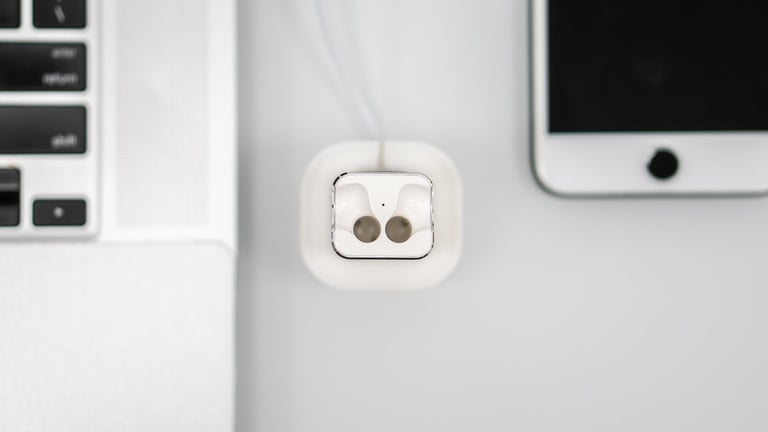 XRGO ChargePod Wireless AirPods Car and Desktop Charging Case Replacement Image 4